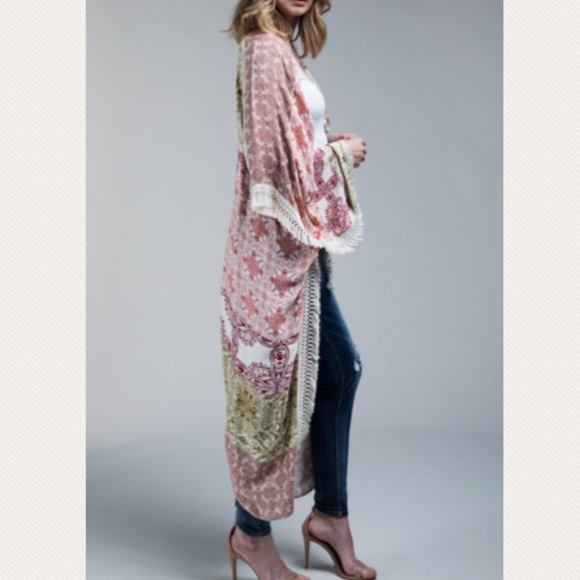 Kimono - Picture 6 of 8